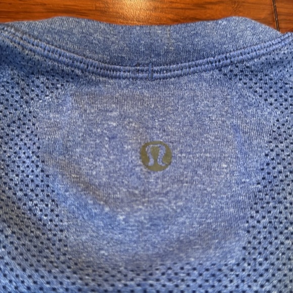 Men's Lululemon Tech Short Sleeve Shirt - Picture 7 of 8